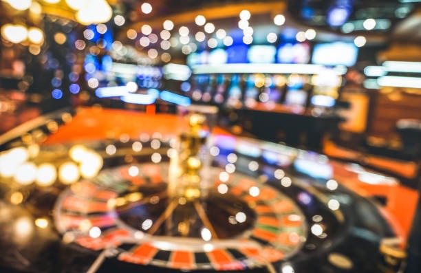 gaharu 4d mobile app home screen showing live-dealer tables and sports betting options